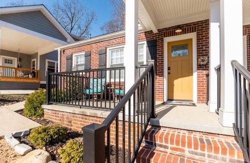 Greenville - Spartanburg House | Randall St, 204 (Left)