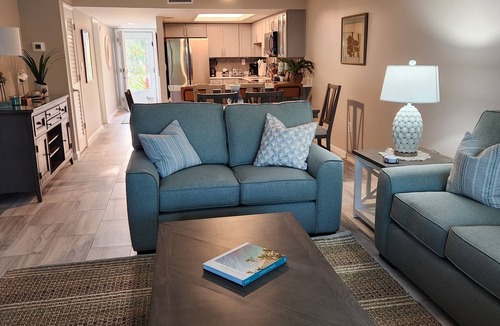Sanibel Condo | Rare ground floor condo, just steps to the pool or to the famous Sanibel Beach.