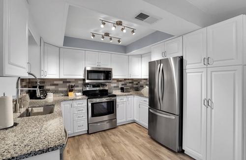 Largo House | READ CAREFULLY - 3/2 Home, 1 mile to Indian Rocks Beach!