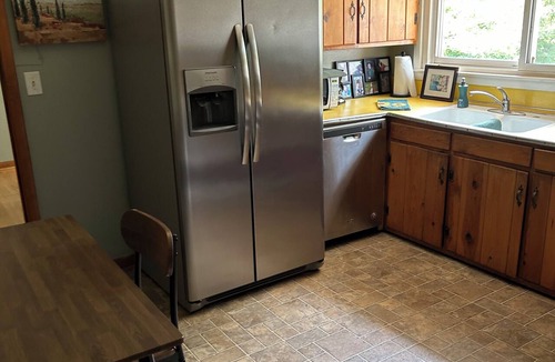 Tullahoma House | READY For TENNESSEE WALKING HORSE CELEBRATION! Lovely 3 bed 2 bath in Tullahoma.