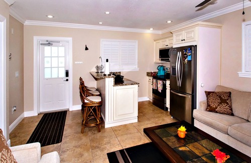 McGregor House | Rebuilt detached guesthouse w/separate entrance