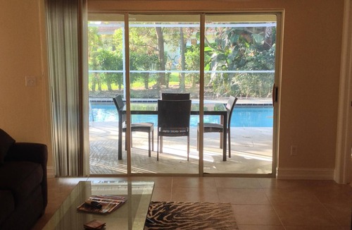 Naples House | Recently Remodeled Vacation Home, Sleeps 6, Private Pool