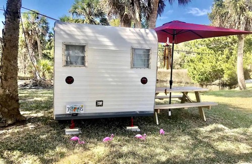 Brooksville RV Rental | Recreational vehicle (RV) ∙ 1 bedroom ∙ 2 guests