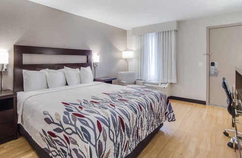 St. George Hotel | Red Roof Inn St George, SC