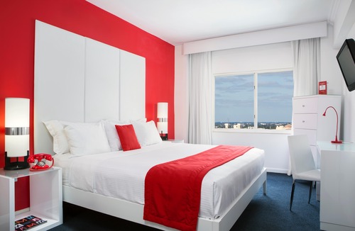 Mid Beach Hotel | Red South Beach Hotel