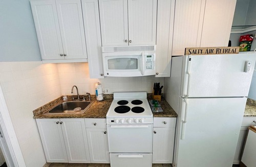 North Redington Beach Condo | Redington Directly on the Beach Sea Rocket WiFi Parking 26
