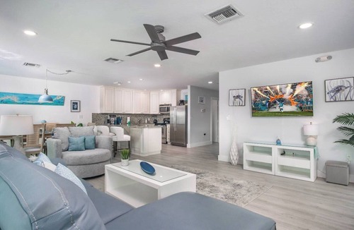 Key Colony Beach House | Reef Retreat 2 bed 2 bath w/private pool and 37 ft of dockage