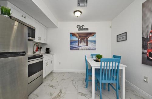 Poinsettia Heights Apartment | Relax and enjoy Fort Lauderdale beach!