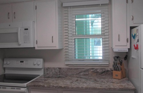 Dunedin Condo | Relax and enjoy life at our updated Dolphin Point Condo in Dunedin