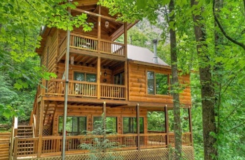 Ellijay Cabin | Relax at the Lake Side Retreat