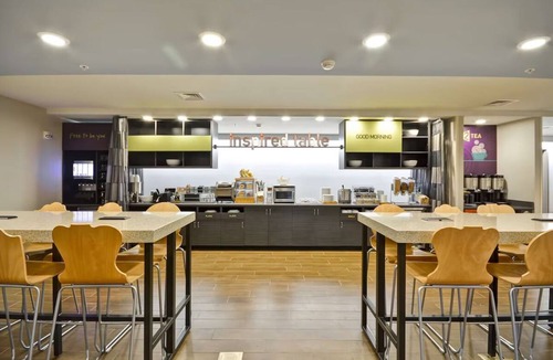 Rock Hill Hotel | Relax in a Contemporary Suite w/Kitchen | Near Local Attractions & Parks
