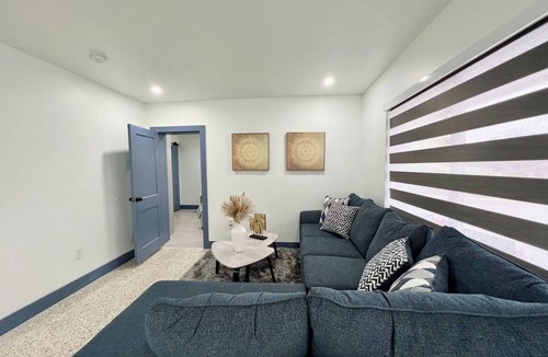 Ludlam House | Relax in Miami: Your Dream Resort-style Getaway