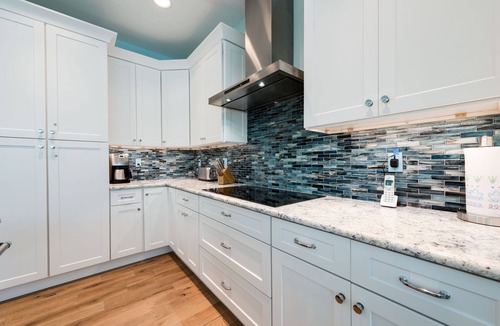 Captiva House | Relax in this renovated home that sleeps 10. Near the village and beach