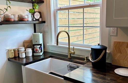 Dunlap House | Relax, rejuvenate, restore, and disconnect at REST at Flourishing Mountain Farm