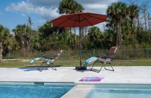 Rural Estates House | Relax Vacation home with pool and BBQ.