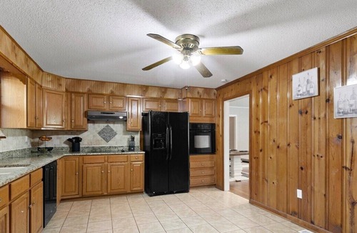 Lupton City House | Relax with the whole family at this peaceful place to stay