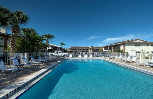 Englewood South Condo | Relax with the whole family at this peaceful place to stay.