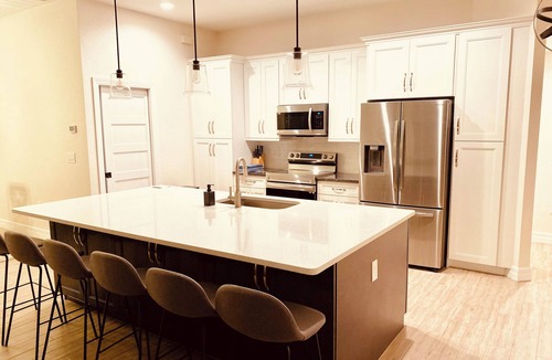 North Port House | Relaxation Awaits: Luxurious Vacation Home with Heated Pool near Mineral Springs