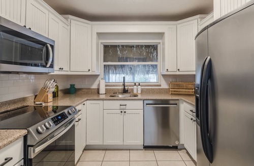 Clearwater House | Relaxed 3BR retreat w/heated pool & patio