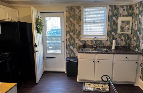 Rock Hill Cottage | RELAXING 1-BR COTTAGE in Charming Rock Hill. Great for Travelers