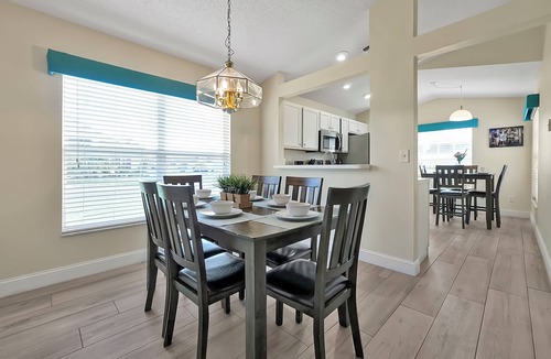 Davenport Villa | Relaxing 4 Bedroom w/Pool ~ 30min to Disney & Legoland