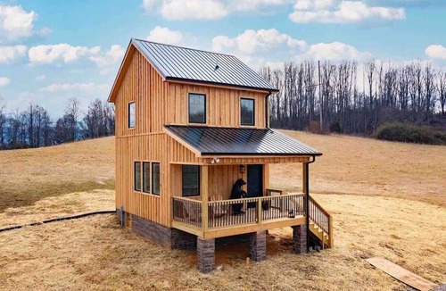 Bluff City House | ❤️Relaxing Cabin studio, in Heart of the tri citie