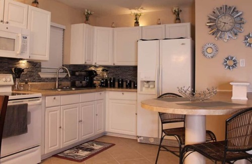 Tallahassee Villa | Relaxing King Bed Villa Downtown Tallahassee