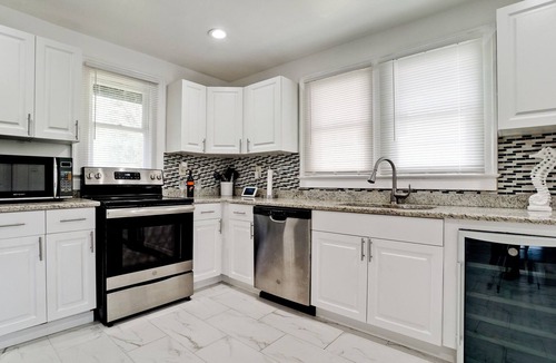 Bradenton House | RELAXING RIVERSIDE RETREAT 2 blk from Manatee River, 2 mi from Center Bradenton