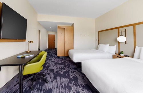 Florida City Hotel | Relaxing Room Awaits After Exploring Miami and Beyond, 2 Family Ready Rooms