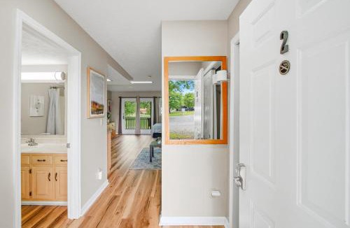 Baneberry House | Relaxing Studio Sleeps 4 Near Golf & Douglas Lake