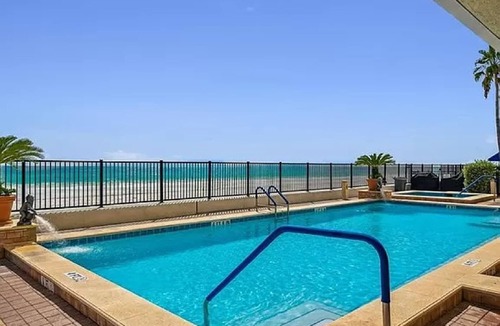 North Redington Beach Apartment | Relaxing Beachfront Condo in North Redington Beach