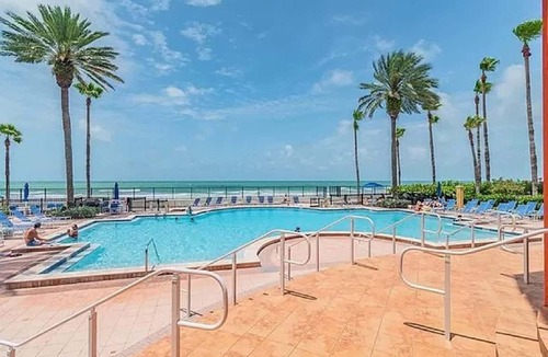 North Redington Beach Apartment | Relaxing Beachfront Condo in North Redington Beach