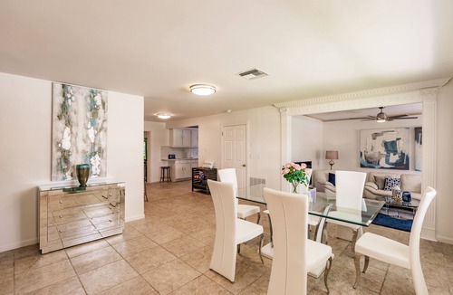 Naples Park House | REMODELED BEACH HOME IN NAPLES! 1 1/2 MILES TO VANDERBILT BEACH WITH POOL/SPA