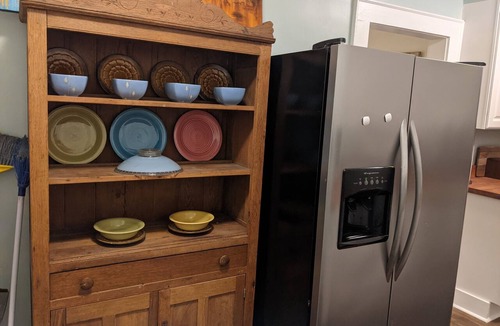 Ponderosa - Wingate House | Renovated 1930s Bungalow - Pets Ok