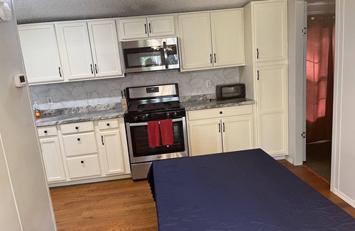 High Springs House | Renovated 3 BR Near Ginnie Springs