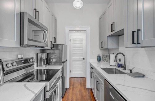 Riverside Apartment | Renovated Apt - Blocks from Shoppes of Avondale!