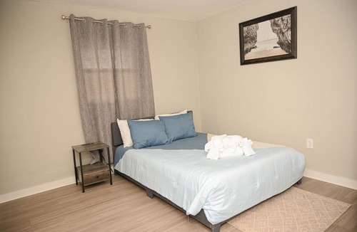 Atlantic Beach Apartment | Renovated apt short walk to beach, Central AC, Fast WiFi