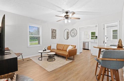 East Side House | Renovated East Atlanta Village Duplex