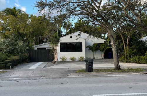 Croissant Park House | Renovated historic home 6 month lease only