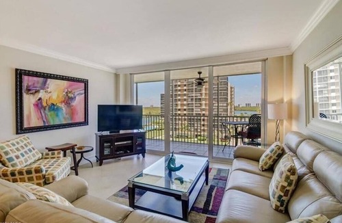 Vanderbilt Beach Condo | Renovated Ocean-View 7th Floor Condo Walk to Vanderbilt Beach Pool + Kayak