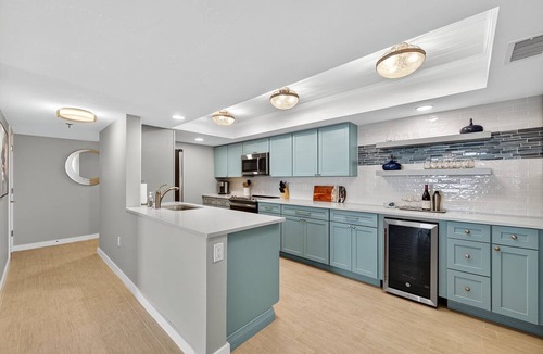 Ormond-by-the-Sea Condo | Renovated Oceanfront 3/3 | Private Balcony | Heated Pool | Garage Parking