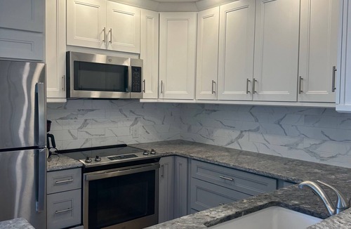 Osprey Village House | Renovated Tranquil 3-Bdrm- w/yard, workspace, great kitchen in Osprey dogs ok