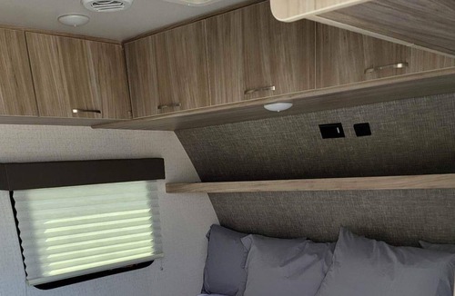 Painters Hill House | Rent a luxury RV, delivered!