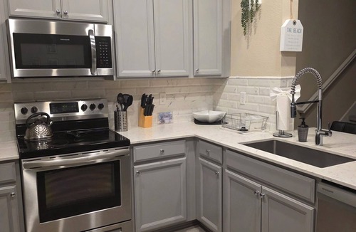 North Beach Apartment | Rental Destination Relaxation II