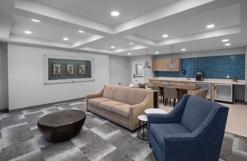 Isle of Palms Hotel | Residence Inn By Marriott Jacksonville - Mayo Clinic Area
