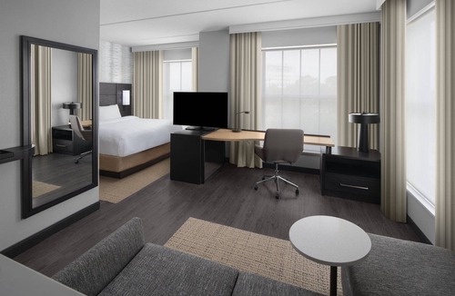 Isle of Palms Hotel | Residence Inn By Marriott Jacksonville - Mayo Clinic Area