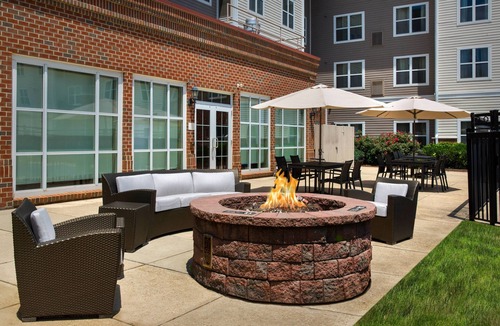 Calverton Hotel | Residence Inn by Marriott - Silver Spring
