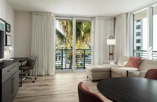 Surfside Hotel | Residence Inn by Marriott Miami Beach Surfside