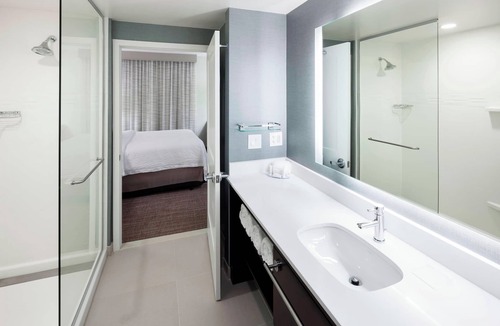 Florida Center Hotel | Residence Inn by Marriott Near Universal Orlando™