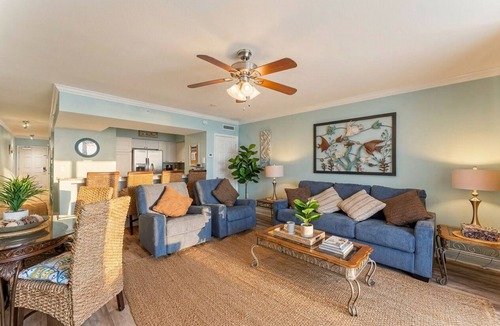Panama City Beach Condo | Resort Comforts & Stunning Emerald Coast Views-Free Beach Service!